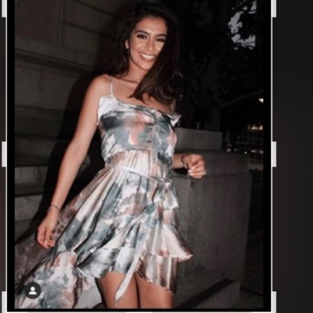 💜SALE🔥Beautiful High-Low beautiful sexy dress. 💜